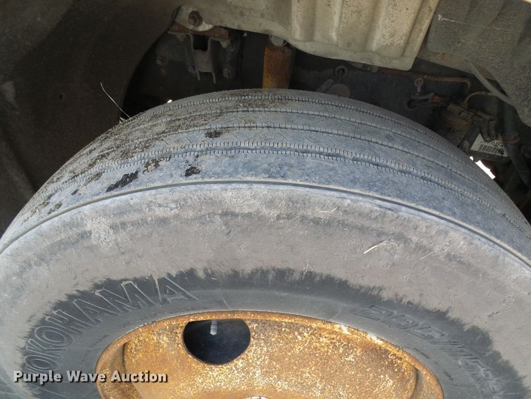 image for item DG2088 2007 Freightliner Business Class M2  box truck