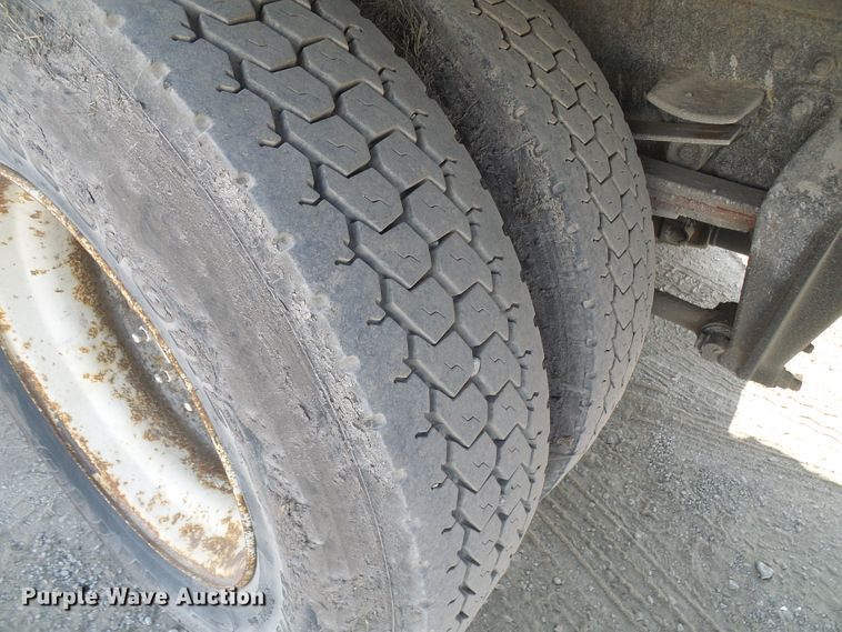 image for item DG2088 2007 Freightliner Business Class M2  box truck