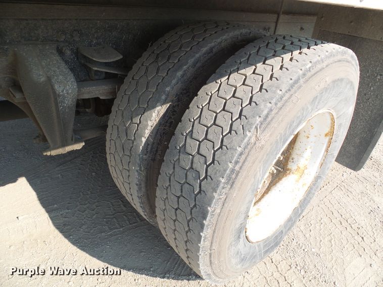 image for item DG2088 2007 Freightliner Business Class M2  box truck