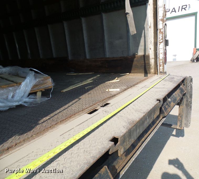 image for item DG2088 2007 Freightliner Business Class M2  box truck