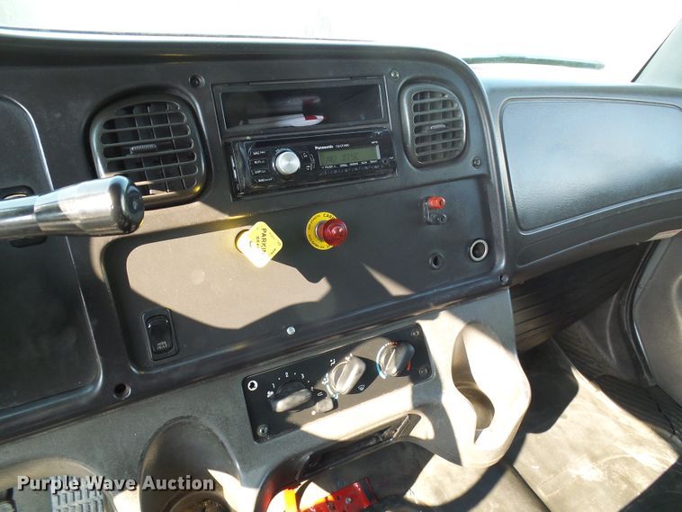 image for item DG2088 2007 Freightliner Business Class M2  box truck