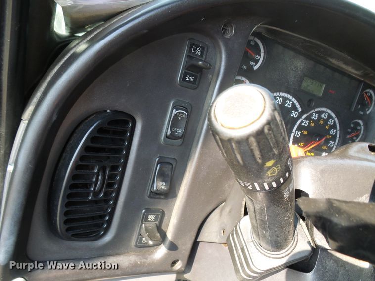 image for item DG2088 2007 Freightliner Business Class M2  box truck