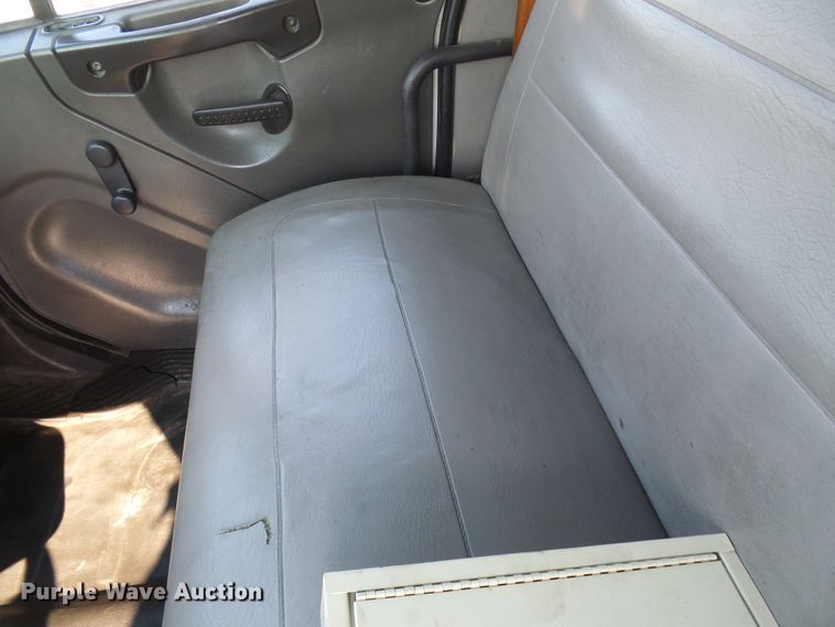 image for item DG2088 2007 Freightliner Business Class M2  box truck