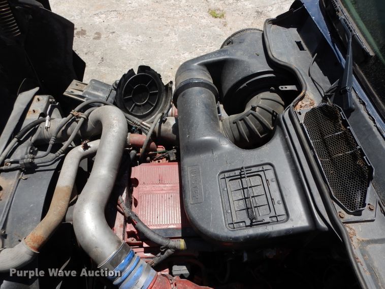 image for item DG6875 2007 International 9400i  semi truck