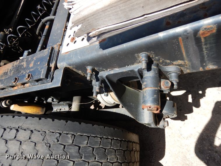 image for item DG6875 2007 International 9400i  semi truck