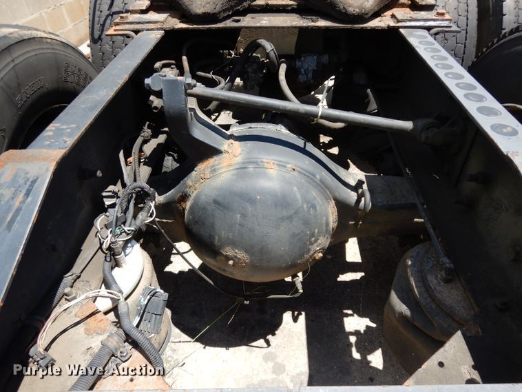 image for item DG6875 2007 International 9400i  semi truck