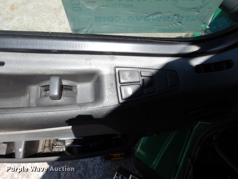 image for item DG6876 2009 Volvo VN Series  semi truck