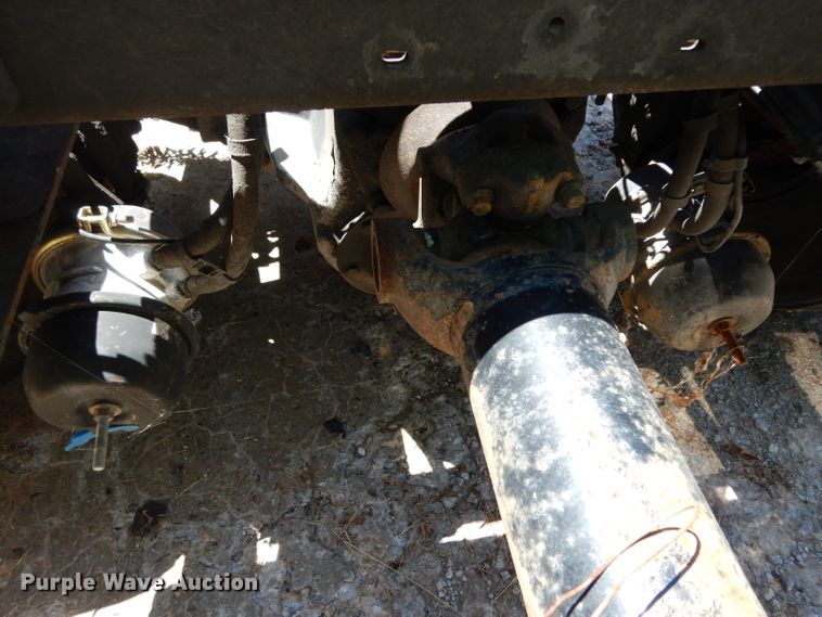 image for item DG6876 2009 Volvo VN Series  semi truck