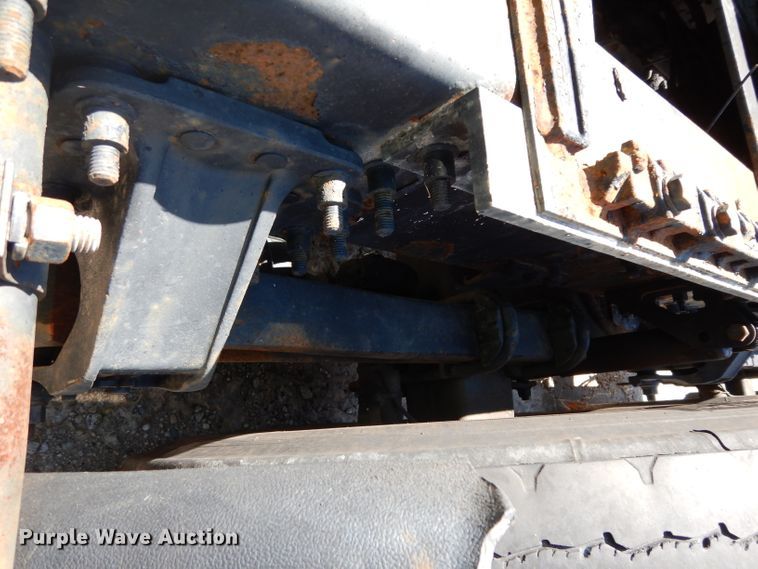 image for item DG6876 2009 Volvo VN Series  semi truck