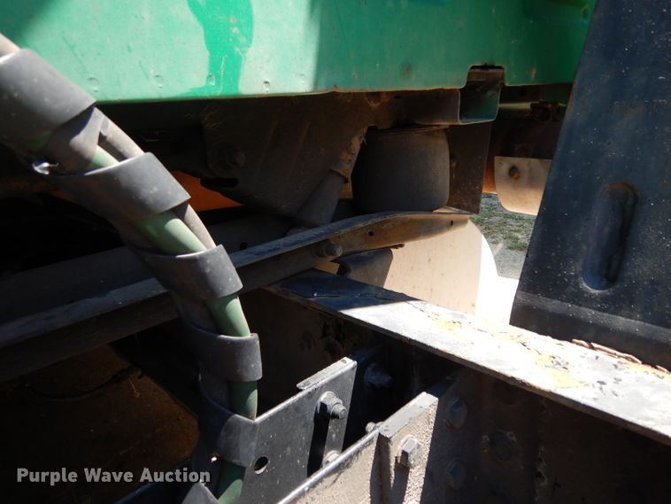 image for item DG6876 2009 Volvo VN Series  semi truck