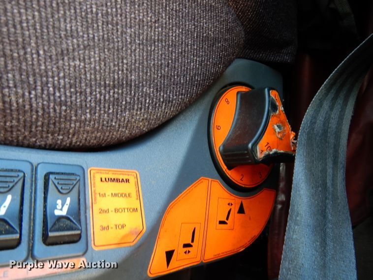 image for item DG6877 2011 Kenworth T660  semi truck