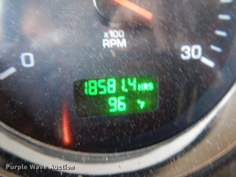 image for item DG6877 2011 Kenworth T660  semi truck