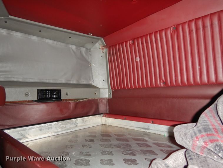 image for item DG6877 2011 Kenworth T660  semi truck