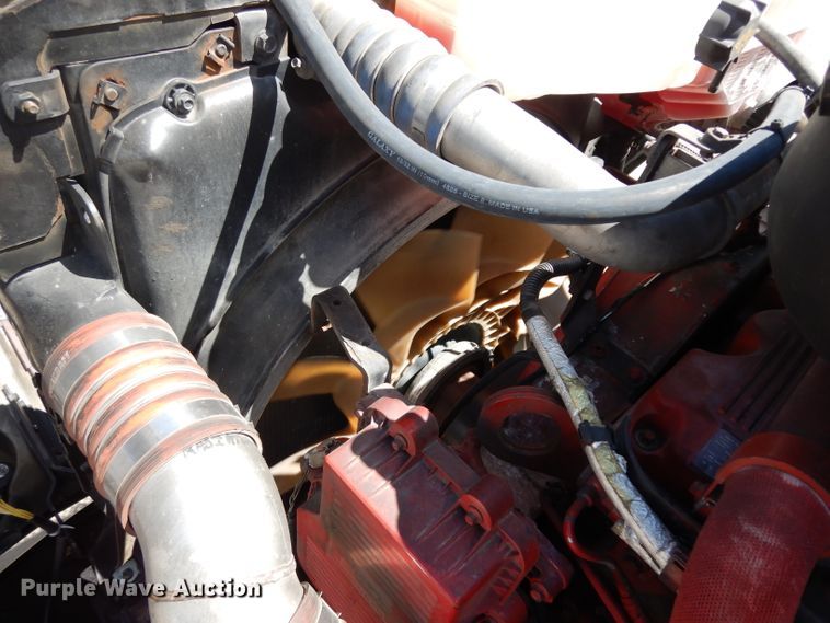 image for item DG6877 2011 Kenworth T660  semi truck