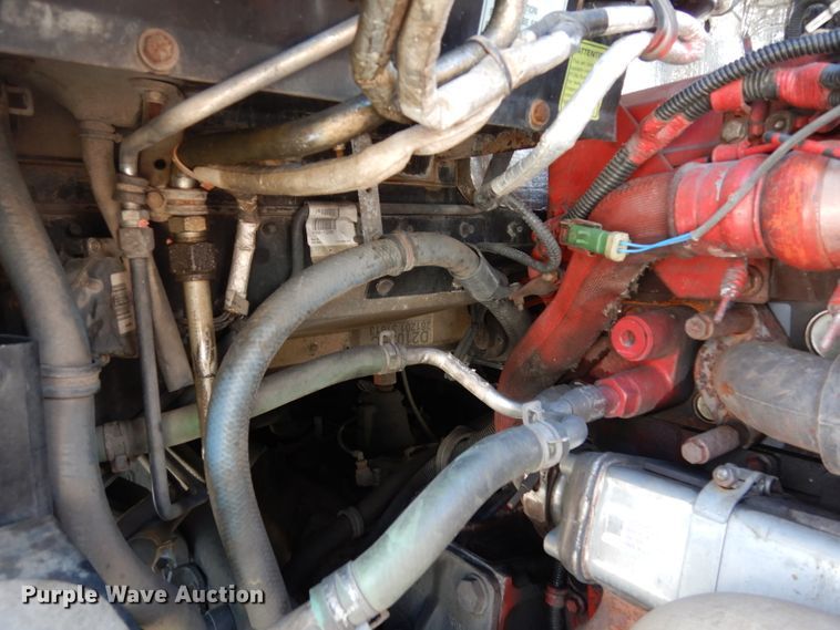 image for item DG6877 2011 Kenworth T660  semi truck