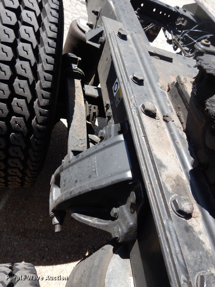 image for item DG6877 2011 Kenworth T660  semi truck