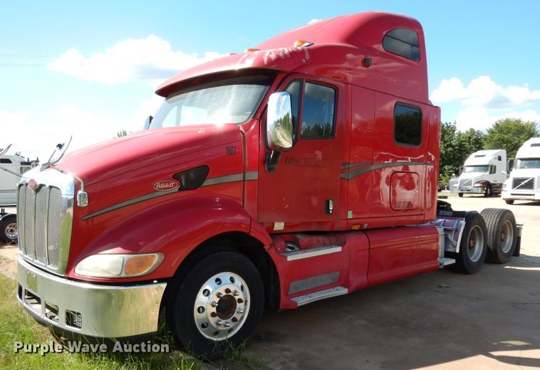 image for item DG6878 2006 Peterbilt 387  semi truck