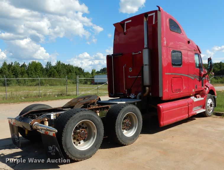 image for item DG6878 2006 Peterbilt 387  semi truck