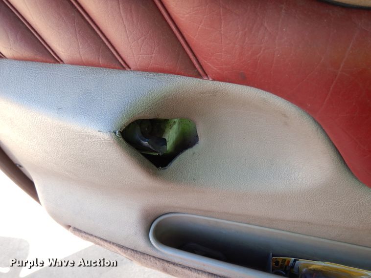 image for item DG6878 2006 Peterbilt 387  semi truck