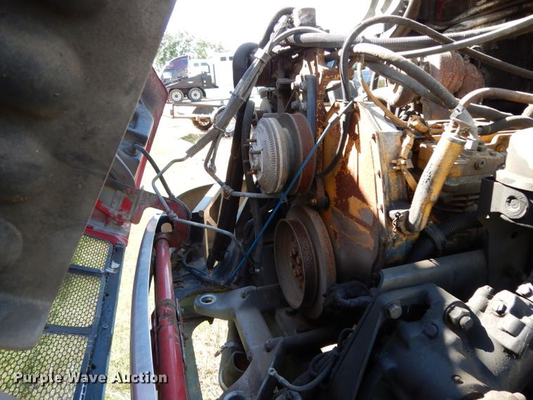 image for item DG6878 2006 Peterbilt 387  semi truck