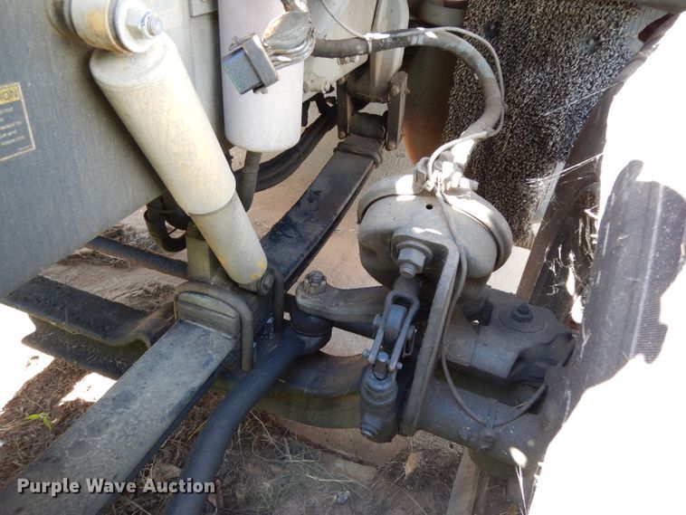 image for item DG6878 2006 Peterbilt 387  semi truck