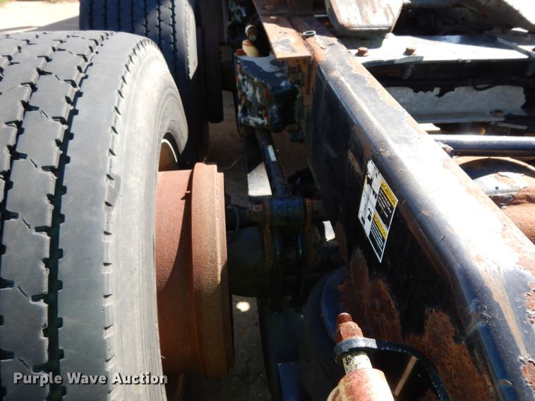 image for item DG6878 2006 Peterbilt 387  semi truck