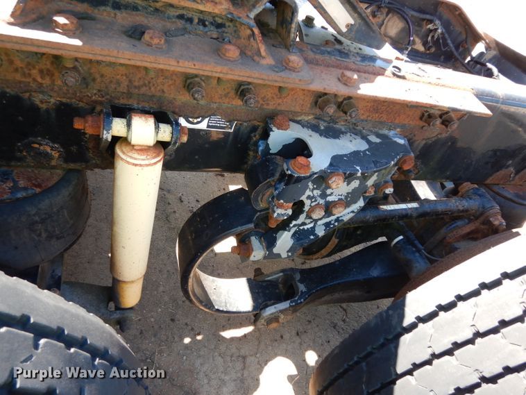 image for item DG6878 2006 Peterbilt 387  semi truck