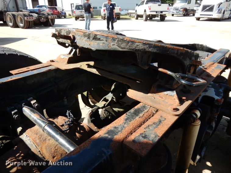 image for item DG6878 2006 Peterbilt 387  semi truck