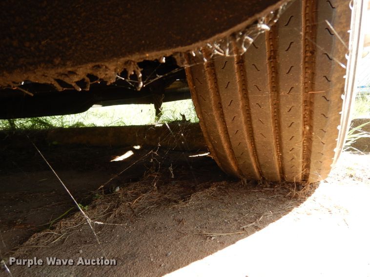 image for item DG6878 2006 Peterbilt 387  semi truck