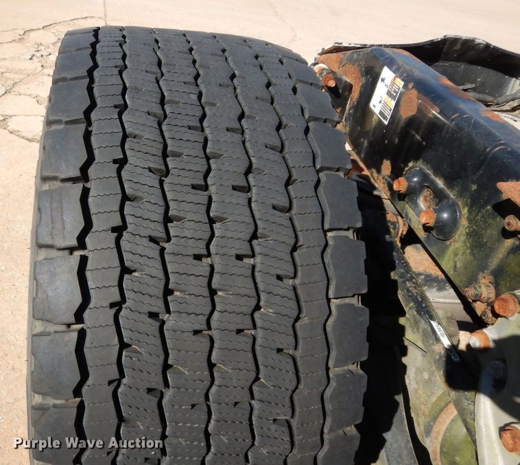 image for item DG6878 2006 Peterbilt 387  semi truck