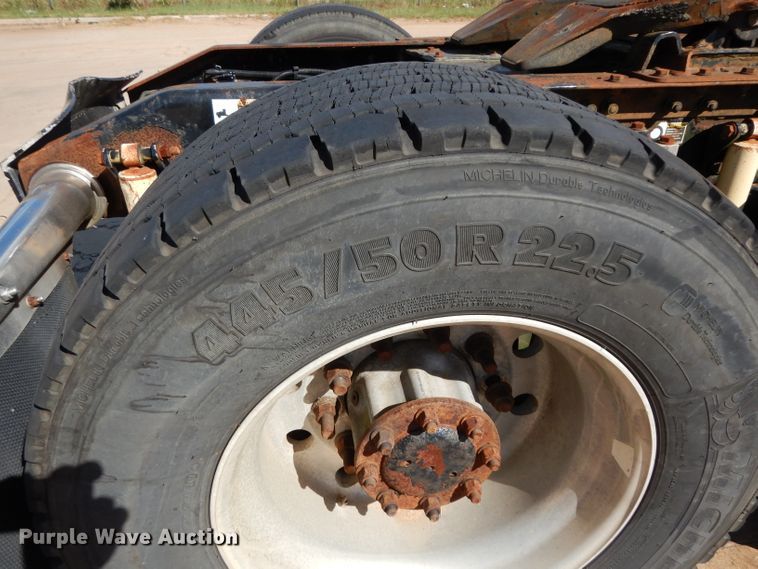 image for item DG6878 2006 Peterbilt 387  semi truck