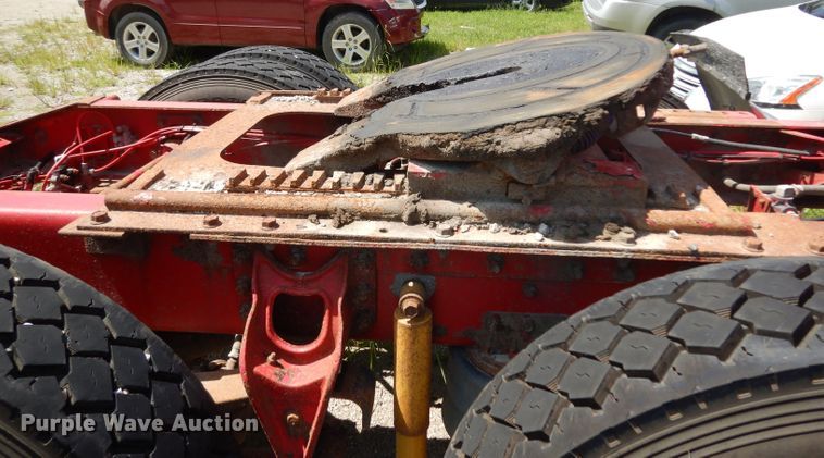 image for item DG6970 1996 International 9400  semi truck