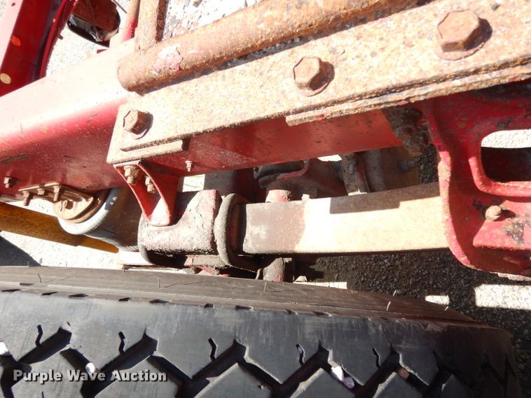 image for item DG6970 1996 International 9400  semi truck