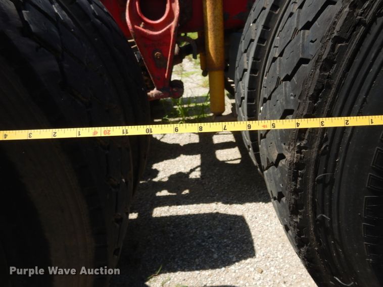 image for item DG6970 1996 International 9400  semi truck