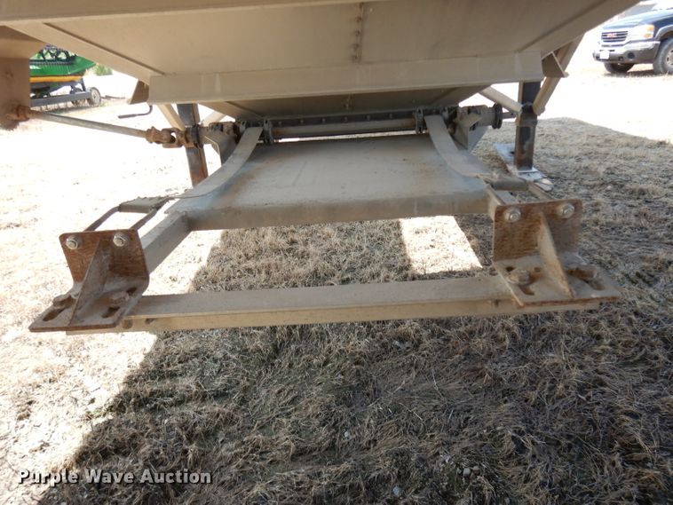image for item DG6971 2015 Wilson DWH-500 double hopper bottom grain trailer