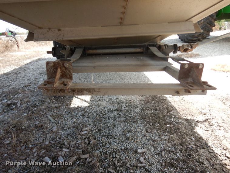 image for item DG6971 2015 Wilson DWH-500 double hopper bottom grain trailer