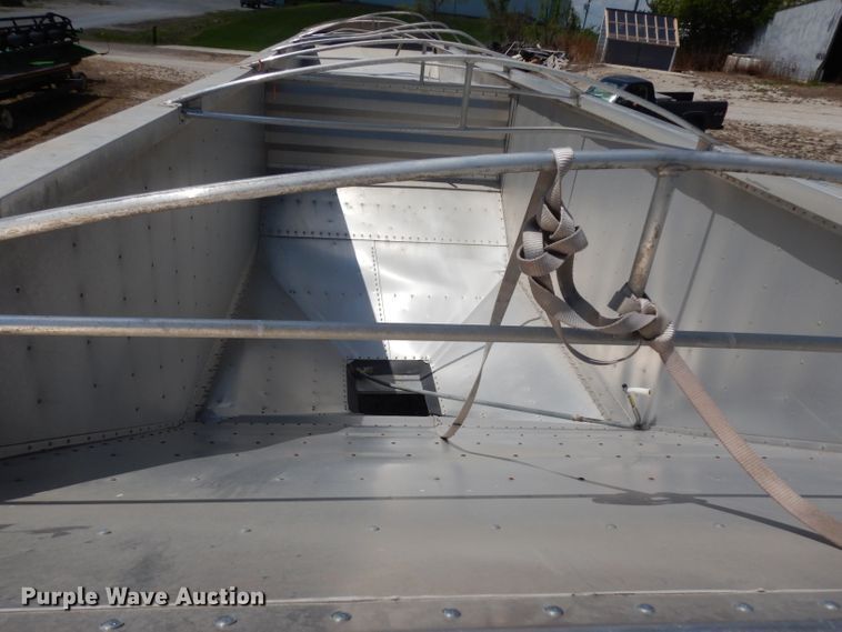 image for item DG6971 2015 Wilson DWH-500 double hopper bottom grain trailer