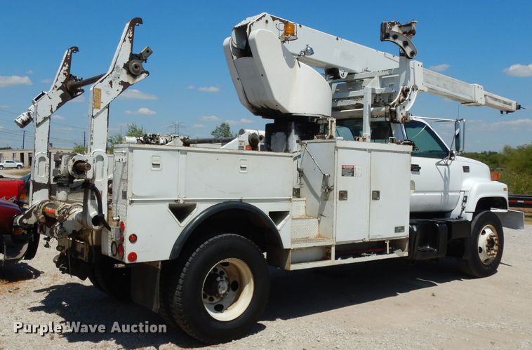image for item DG6974 2001 GMC C7500  bucket truck