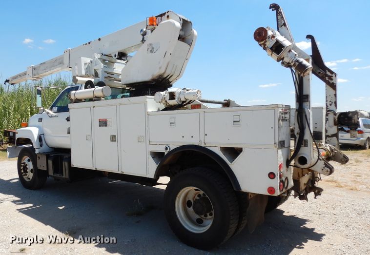 image for item DG6974 2001 GMC C7500  bucket truck