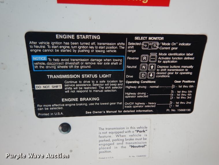 image for item DG6974 2001 GMC C7500  bucket truck