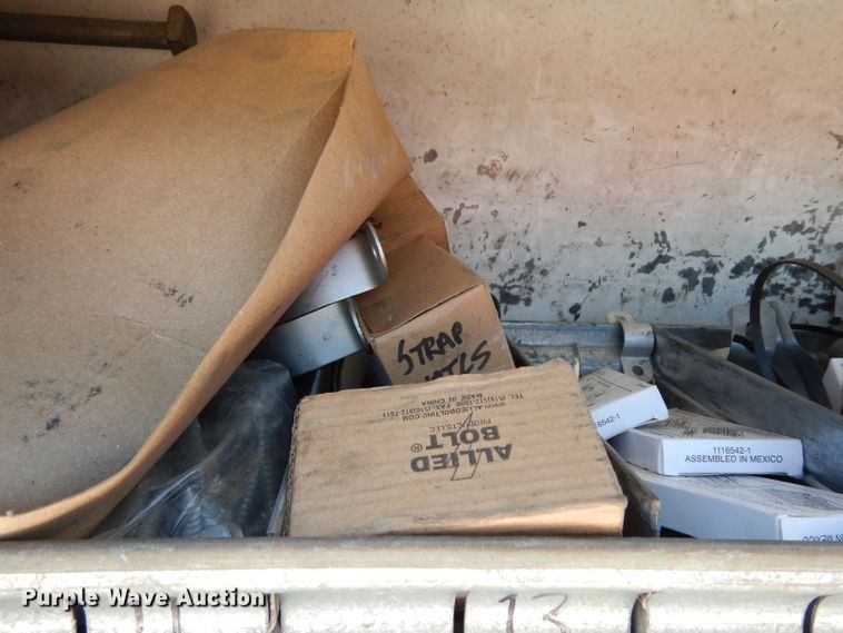 image for item DG6974 2001 GMC C7500  bucket truck