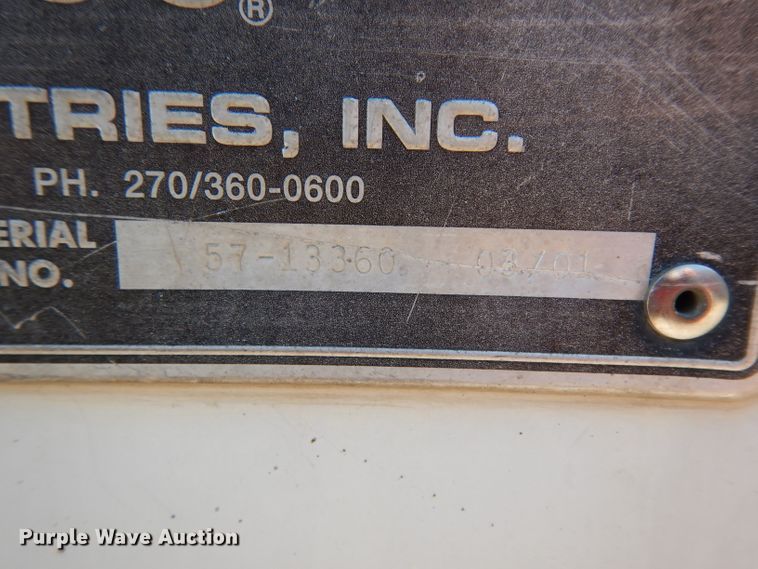 image for item DG6974 2001 GMC C7500  bucket truck