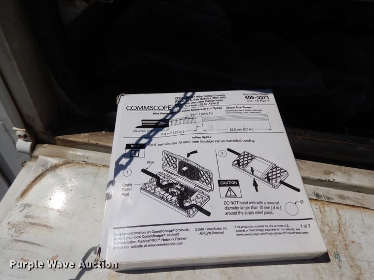 image for item DG6974 2001 GMC C7500  bucket truck