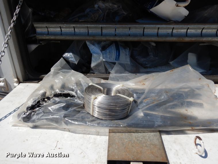 image for item DG6974 2001 GMC C7500  bucket truck