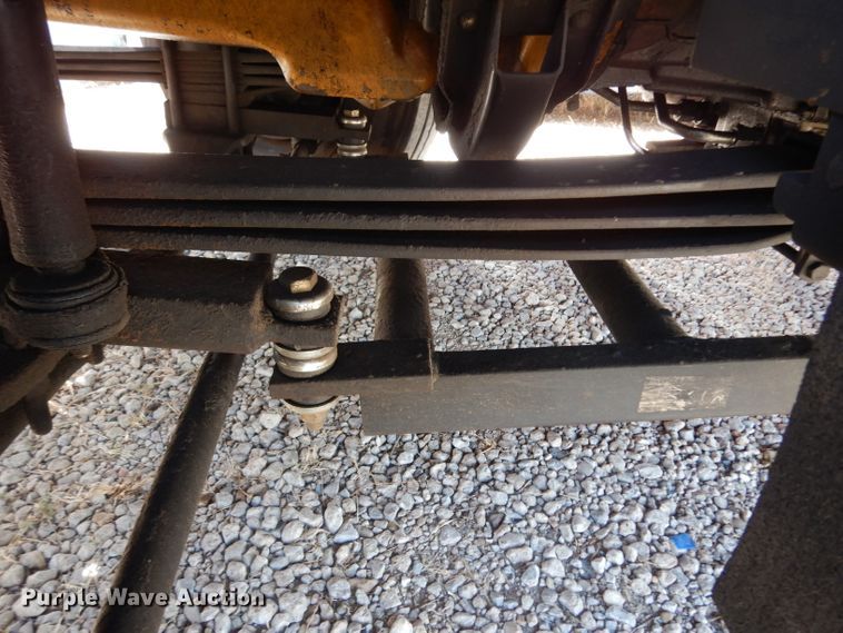 image for item DG6974 2001 GMC C7500  bucket truck