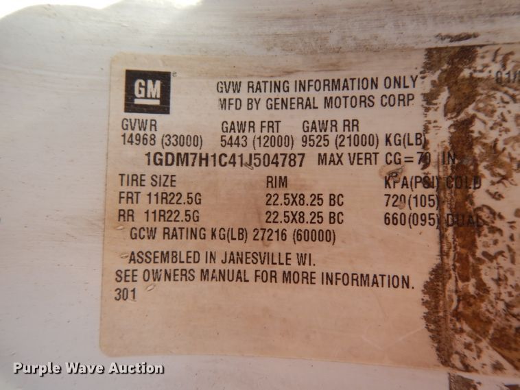 image for item DG6974 2001 GMC C7500  bucket truck