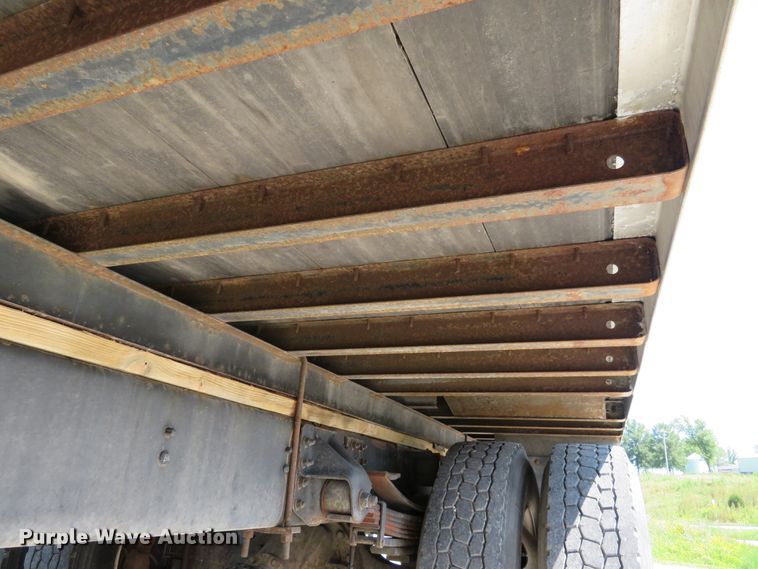 image for item DH1139 2007 Chevrolet T7500  box truck