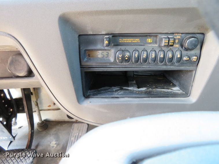 image for item DH1139 2007 Chevrolet T7500  box truck