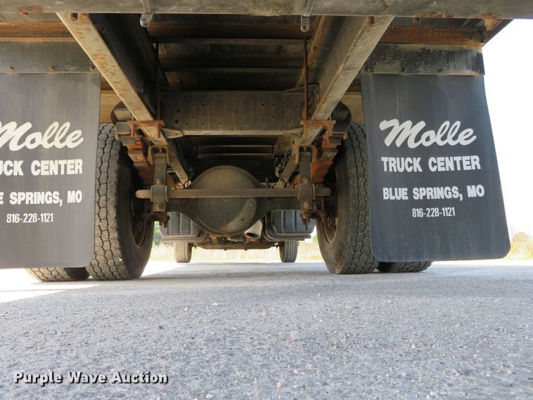 image for item DH1139 2007 Chevrolet T7500  box truck