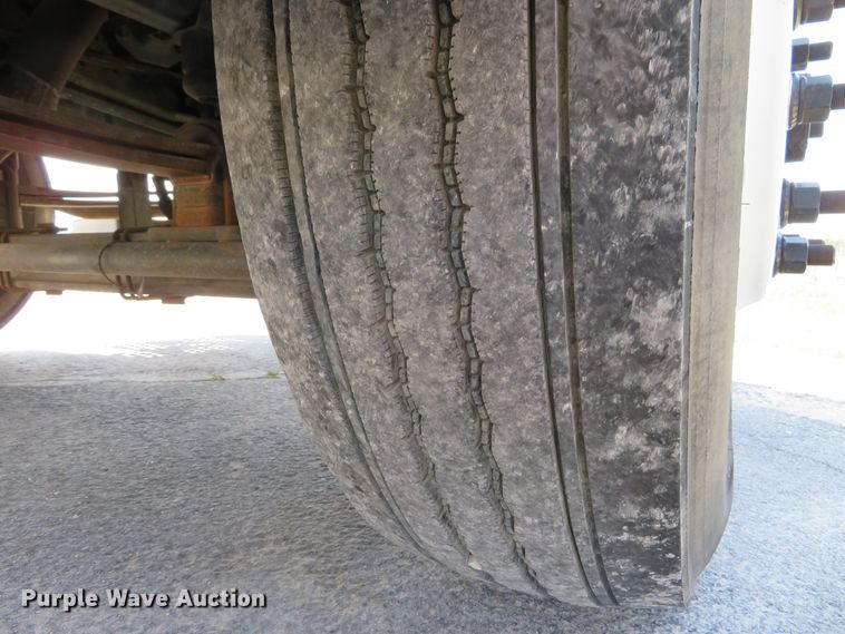 image for item DH1139 2007 Chevrolet T7500  box truck